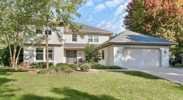 Photo of 910 Appomattox Cir, Naperville, IL 60540