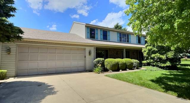 Photo of 1206 E Center St, Monticello, IL 61856