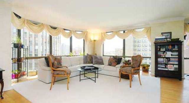 Photo of 2650 N Lakeview Ave #902, Chicago, IL 60614