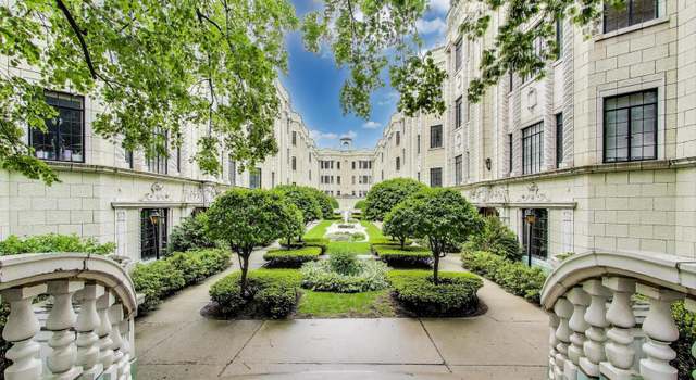 Photo of 7350 N Ridge Blvd Unit 21B, Chicago, IL 60645