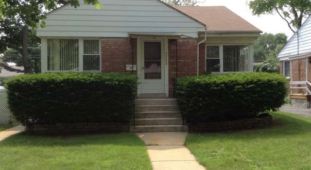 Photo of 3222 Maple Ave, Brookfield, IL 60513