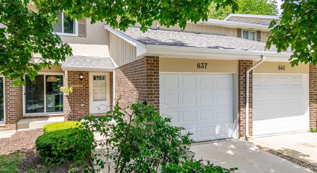 Photo of 837 Heatherbrook Ct, Wheaton, IL 60189