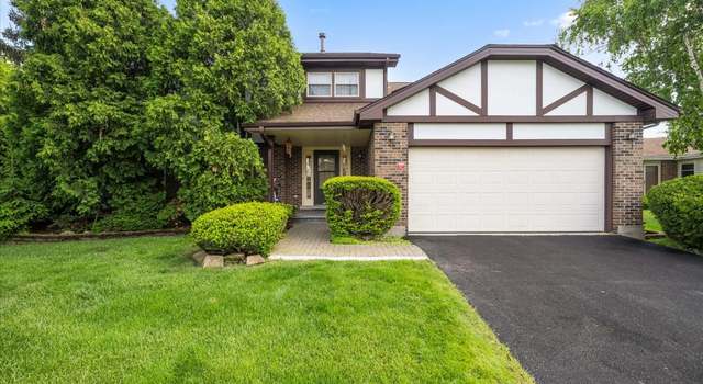 Photo of 313 Deming Pl, Westmont, IL 60559