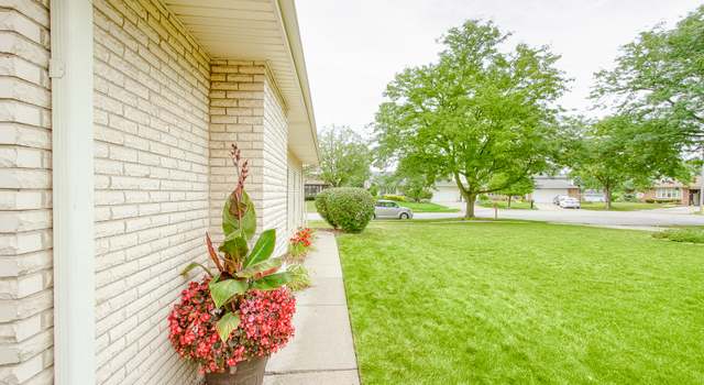 Photo of 8821 Sycamore Ct, Tinley Park, IL 60487