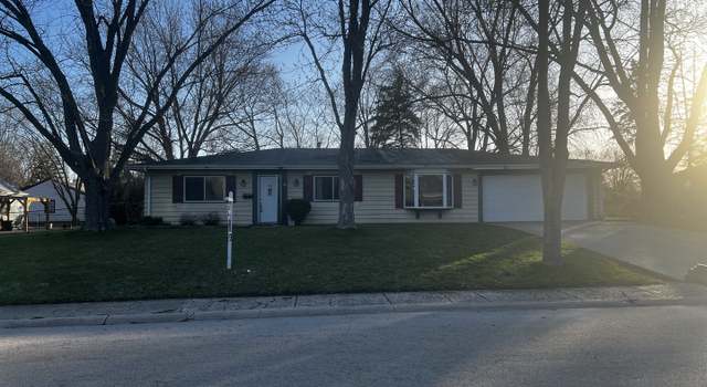Photo of 4 Circle Ct, Montgomery, IL 60538