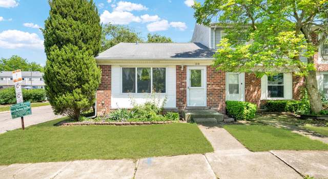 Photo of 108 Greentree Ct, Bolingbrook, IL 60440