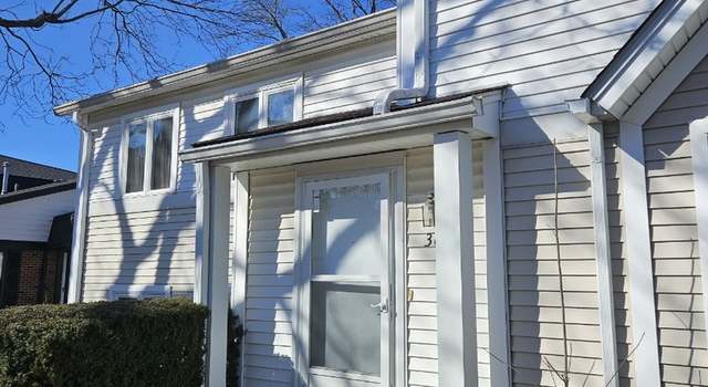 Photo of 360 Inverrary Ln Unit C2, Deerfield, IL 60015