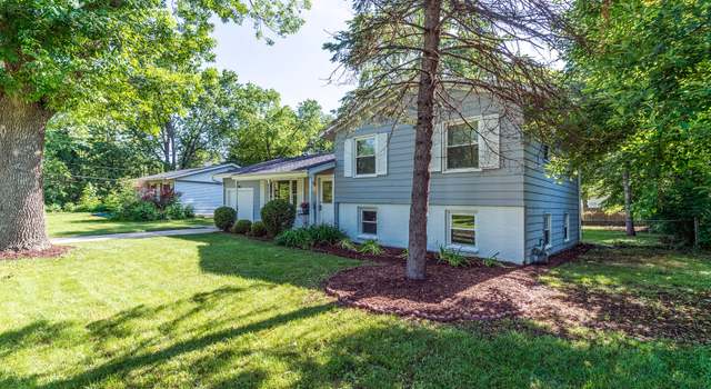 Photo of 5S401 GLENOBAN Dr, Naperville, IL 60563