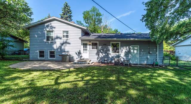 Photo of 5S401 GLENOBAN Dr, Naperville, IL 60563