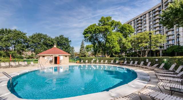 Photo of 1 N Tower Rd, Oak Brook, IL 60523