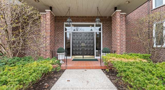 Photo of 1290 N Western Ave #301, Lake Forest, IL 60045