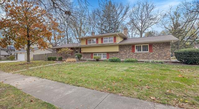 Photo of 44 Bunting Ln, Naperville, IL 60565