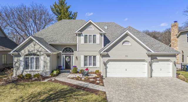 Photo of 715 Spindletree Ave, Naperville, IL 60565