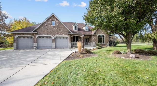 Photo of 172 Ring Neck Ln, Bloomingdale, IL 60108