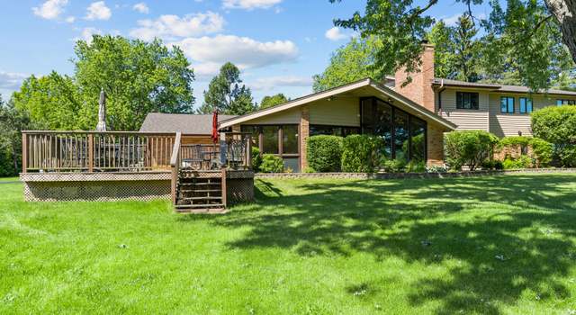 Photo of 3305 Old Mchenry Rd, Long Grove, IL 60047
