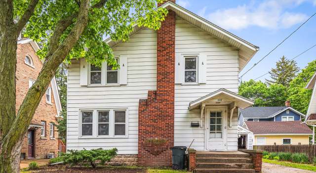 Photo of 226 Rome Ave, Rockford, IL 61107