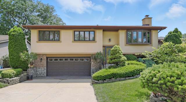 Photo of 953 W Surrey Rd, Addison, IL 60101