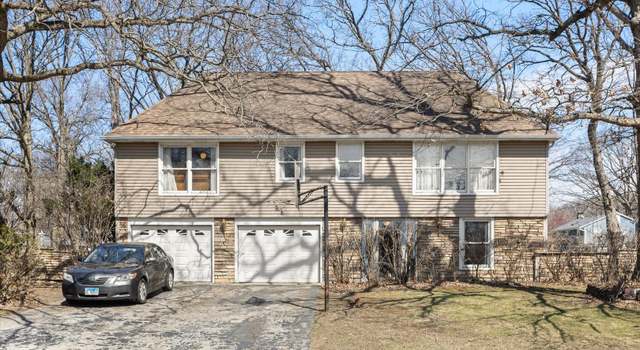 Photo of 44 Crestwood Dr, Joliet, IL 60432