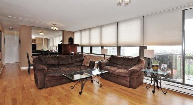 Photo of 2740 N Pine Grove Ave Unit 9D-F, Chicago, IL 60614