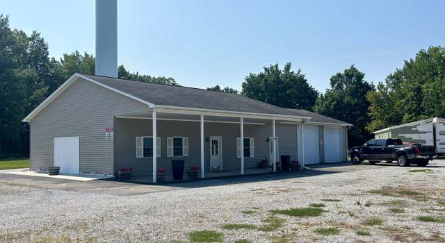 Photo of 922 N State Hwy 49, Casey, IL 62420