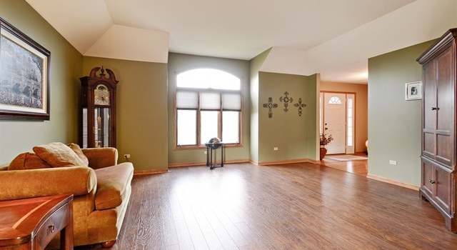 Photo of 19345 Hillside Dr, Tinley Park, IL 60487