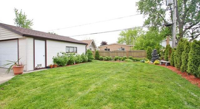 Photo of 8507 W Madison Dr, Niles, IL 60714