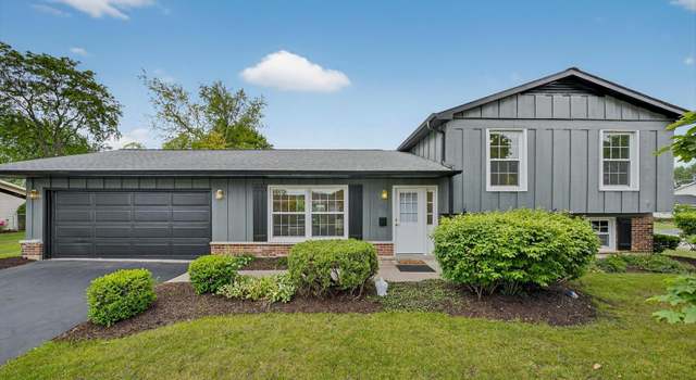 Photo of 475 Burr Oak Dr, Lake Zurich, IL 60047