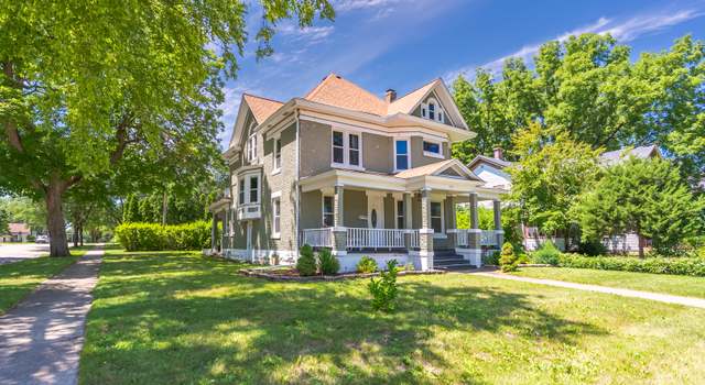 Photo of 604 N 7th St, Rochelle, IL 61068