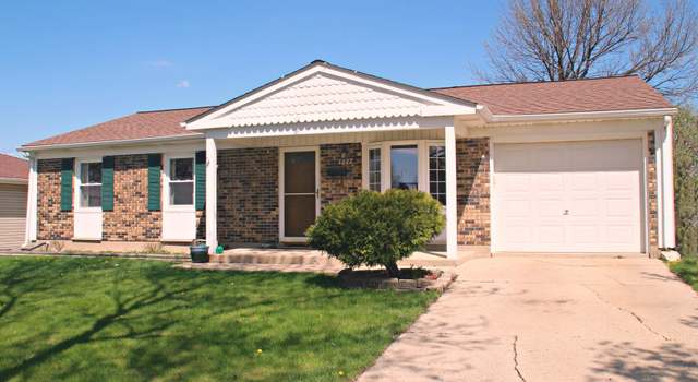 Photo of 1227 Nippert Dr, Streamwood, IL 60107