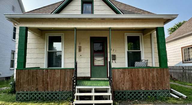 Photo of 421 W Adams St, Clinton, IL 61727