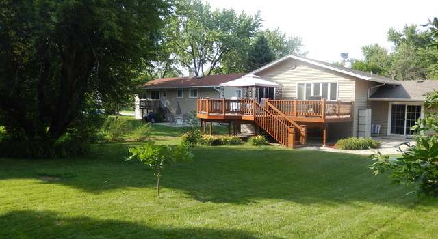 Photo of 6612 Westmoreland Dr, Woodridge, IL 60517