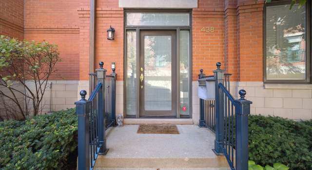 Photo of 438 N Canal St, Chicago, IL 60654