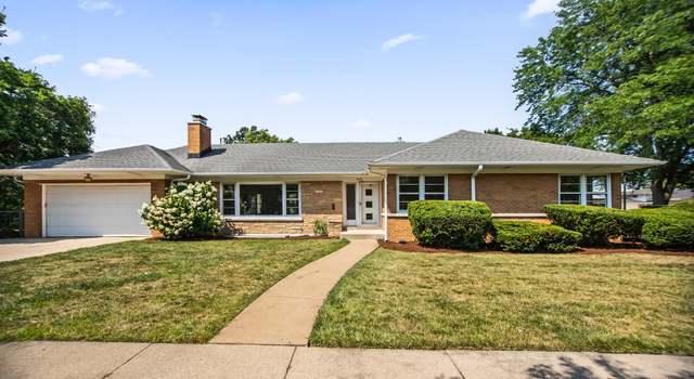 Photo of 4600 Greenwood St, Skokie, IL 60076