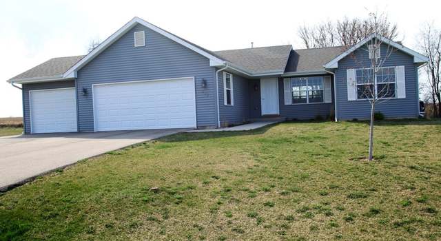 Photo of 938 White Birch Ln, Davis Junction, IL 61019