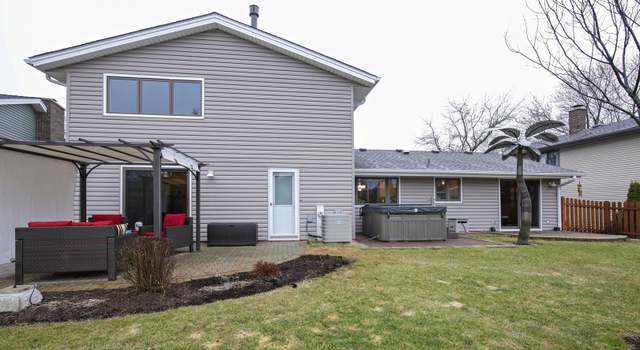 Photo of 1102 Westfield Ln, Schaumburg, IL 60193