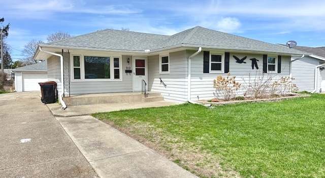 Photo of 919 Parkside Dr, Rockford, IL 61108