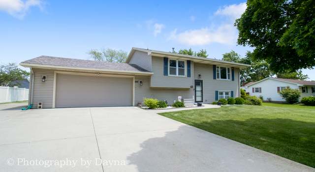Photo of 1464 Rivard Dr, Bourbonnais, IL 60914