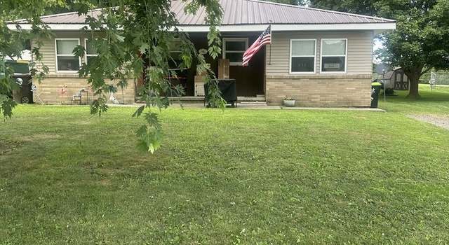 Photo of 618 Meadow Lane St, Le Roy, IL 61752