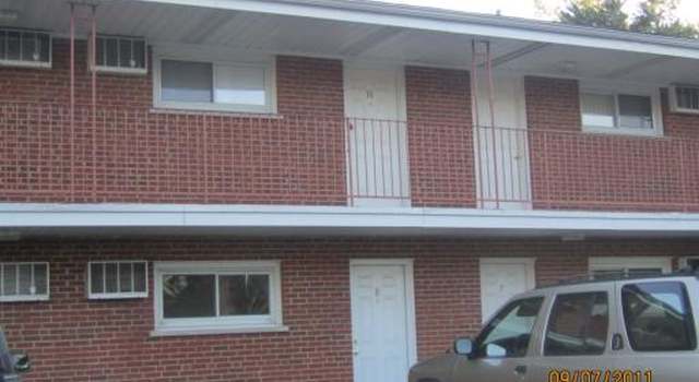 Photo of 1111 E Algonquin Rd #8, Arlington Heights, IL 60005