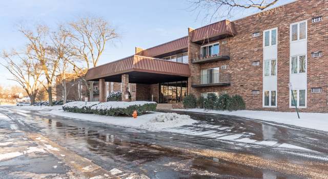 Photo of 1053 W Ogden Ave Unit 3-149, Naperville, IL 60563