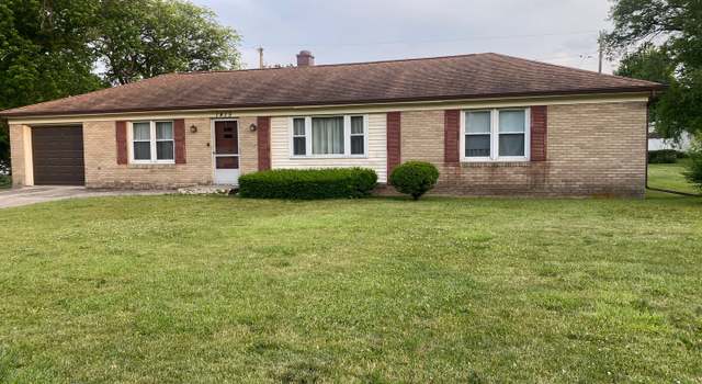 Photo of 1415 Lakewood Dr, Mendota, IL 61342