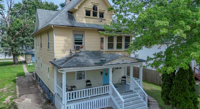Photo of 920 S 5th St, Rockford, IL 61104