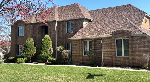 Photo of 321 Devon Dr, Burr Ridge, IL 60527