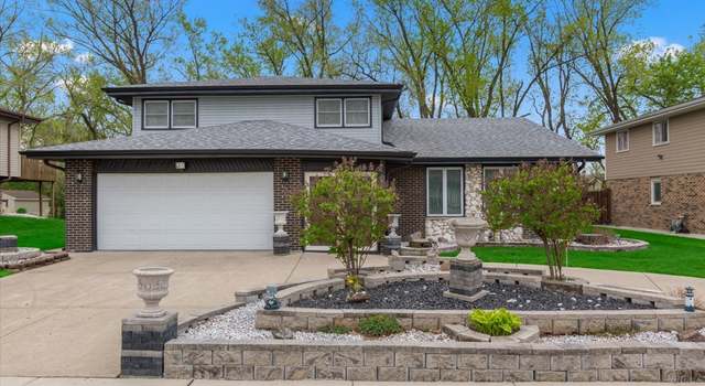 Photo of 8433 W Sun Valley Dr, Palos Hills, IL 60465