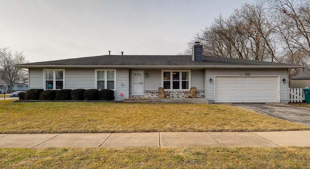 Photo of 424 9th St, Wheeling, IL 60090