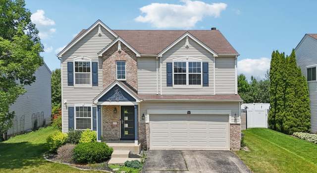 Photo of 852 Black Cherry Ln, Round Lake Heights, IL 60073