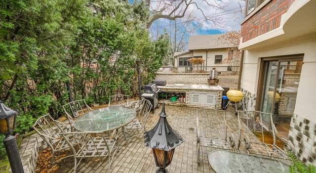 Photo of 2246 W Greenleaf Ave, Chicago, IL 60645