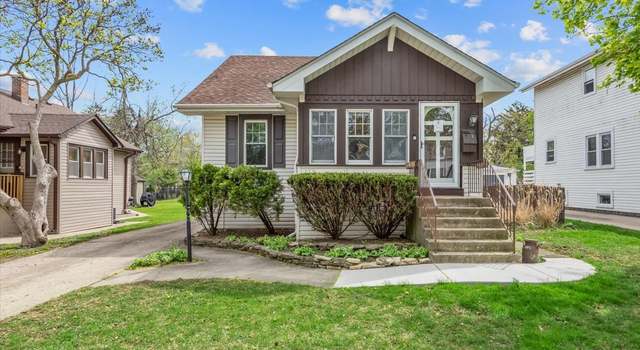 Photo of 111 S Cornell Ave, Villa Park, IL 60181