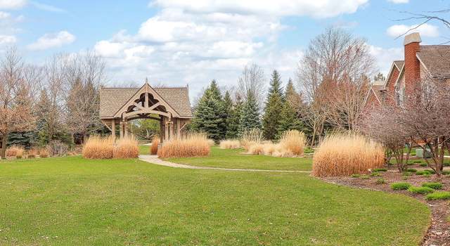 Photo of 169 Waverly Ct, Bloomingdale, IL 60108