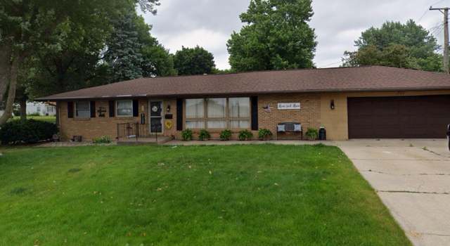 Photo of 113 Maple Ave, Mount Morris, IL 61054